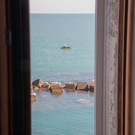 Casa Sant Orsola La Finestra Sul Mare Apartment Molfetta Luaran gambar